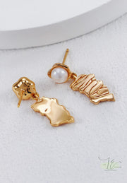 Freshwater Pearl Stud with Crackled Square Drop Earring | 18K Fine Gold