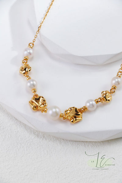 Irregular Gold Molten Fluid Bead with Freshwater Pearl Necklace | 18K Fine Gold