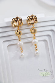 Molten Fluid Design Earrings with Freshwater Pearl Pendant Earrings | 18K Gold