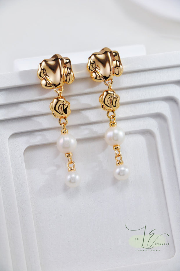 Molten Fluid Design Earrings with Freshwater Pearl Pendant Earrings | 18K Gold