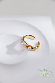 Irregular Molten Design & Freshwater Pearl Open Ring | 18K Gold