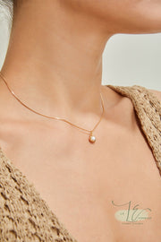 Minimalist Freshwater Pearl Pendant Necklace | 18K Gold