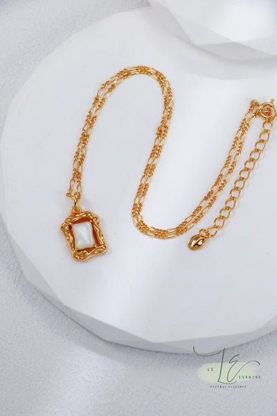 Irregular Rectangle Frame with Nacre Pendant Necklace | 18K Fine Gold | 925 Sterling Silver