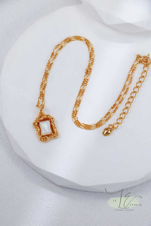 Irregular Rectangle Frame with Nacre Pendant Necklace | 18K Fine Gold | 925 Sterling Silver