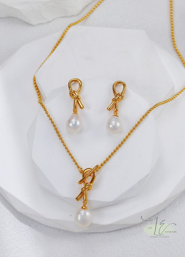 Ruyi Knot and Freshwater Pearl Pendant Necklace | 18K Fine Gold | 925 Sterling Silver