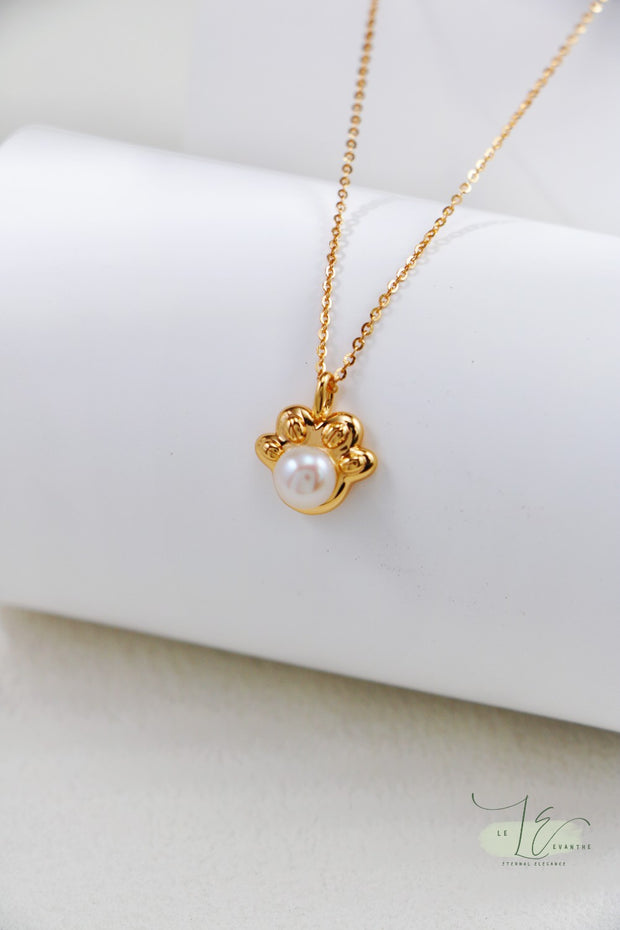 Cat Paw Freshwater Pearl Pendant Necklace | 18K Gold | 925 Sterling Silver