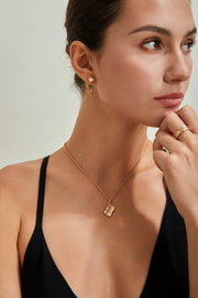 Freshwater Pearl Stud with Crackled Square Pendant Necklace | 18K Fine Gold