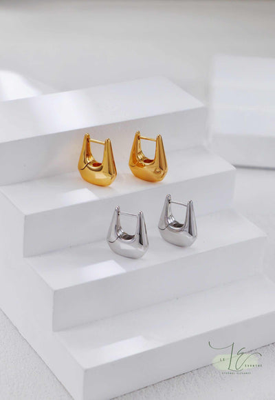 Fashion-forward Geometric Hoop Earrings in handbag silhouette - crafted in 925 Sterling Silver with 18K Gold plating. The angular 1.5" hoops offer architectural elegance with lightweight comfort for all-day wear.